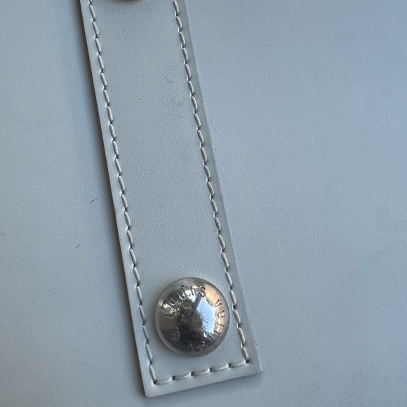 Louis Vuitton Alma PM Epi Leather Blaco (White) - Picture 10 of 14